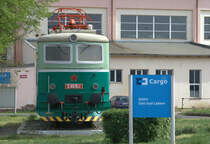 SOKV Usti nad Labem. E469 110 als Denkmal vor dem Betriebsgelände abgestellt.
26.04.2019 15:15 Uhr.