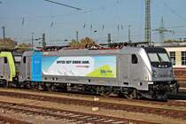 Lokportrait von Rpool/BLSC 187 008-8  Spitze seit einem Jahr - bls cargo , als diese am 19.10.2017 im BLSC-Abstellbereich in Basel Bad Bf abgestellt stand und mit weiteren Loks auf ihrennächsten Einsatz wartete.