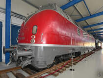Die Diesellokomotive V200 009 ist im Oldtimermuseum Prora zu finden. (April 2019)