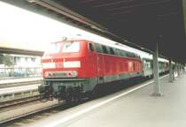 218 239 beim Wenden in Oberstdorf.Der Zug f�hrt zur�ck nach Ulm,und zwar am 19.8.03.