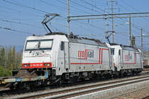 Doppeltraktion, mit den Loks 186 905-6 und 186 903-1 durchfährt den Bahnhof Möhlin. Die Aufnahme stammt vom 15.04.2019.