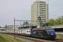 Re 460 031-8 mit der Ceneri 2020 Werbung, fährt Richtung Bahnhof SBB. Die Aufnahme stammt vom 13.04.2019.