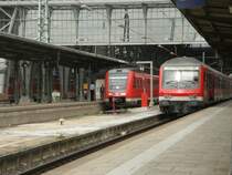 RB 15186 nach Limburg (rechts) und RE 3312 nach Saarbr�cken (links). Aufgenommen am 22.06.07
