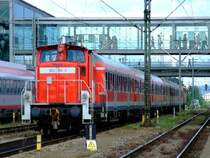 363 190 und 110 292 h�ngen gemeinsam an einer Leergarnitur ex Silberlinge, welche sp�ter als RE nach M�nchen eingesetzt werden.