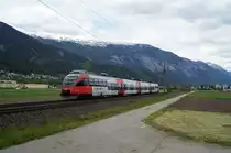 Auch die Vorarlberger Talent-Triebwagen sind infolge des Upgrade-Programmes bei diesen Garnituren nach wie vor regelmäßig im S-Bahn-Verkehr in Tirol anzutreffen. Am 18. Mai 2019 war 4024 032-7 als S2 5162 von Jenbach nach Ötztal unterwegs und konnte bei Schwaz aufgenommen werden. Ein Gruß geht an den freundlichen Lokführer!