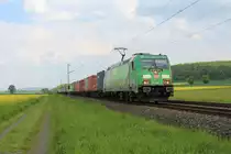 185 389 DB mit einem Containerzug bei Nörten-Hardenberg am 19.05.2019