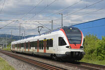 RABe 523 041, auf der S3, fährt Richtung Bahnhof Itingen. Die Aufnahme stammt vom 15.05.2019.