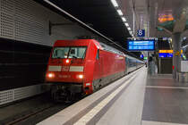 Am 19.09.2017 fuhr ich mit dem EN476  Metropol  von Budapest nach Berlin. Ein tolles Erlebnis im Schlafwagen durch die Nacht zu reisen. Hier ist der Zug mit 101 091-7 bei der Ankunft in Berlin zu sehen. 