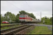 ZSR 362002-8 hat gerade am 12.5.2019 um 9.35 Uhr den Bahnhof Galanta verlassen und ist hier mit dem R 832 TAJOV auf dem Weg nach Bratislava.