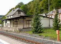 01.10.2012, Der Bahnhof von Mellenbach-Glasbach im Schwarzatal.