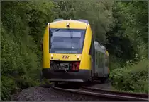 VT 202.1 alias 648 402-5 der HLB bei Königstein. Mai 2018.