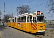 Ganz-CSMG 7671 (Fahrschulwagen) unweit der Halstetelle Clark Ádám tér, Budapest 01.April 2019.