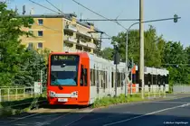 4113 wurde nach seinem Unfall auf der Emdener Straße repariert und befindet sich wieder im Liniendienst. Die Ganzreklame  Segmüller  wurde entfernt. Hier zu sehen auf der Neusser straße am 14.06.2019.