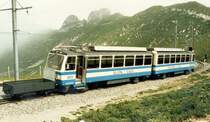 MGN = Montreux - Glion - Roches de Naye - Schmalspur Triebwagen  Beh 4/8 303 Kurz vor dem Endbahnhof auf dem Roches de Naye .. im Juli 1986
