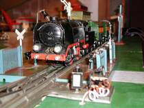 Bahnhofsausfahrt des Personenzuges auf der
umgebauten Anlage