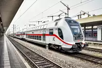 146 573-1 hält bei einer Überstellfahrt, einer IC2-Garnitur, nach Cottbus in Mannheim Hbf.
Aufgenommen am 29.4.2019.