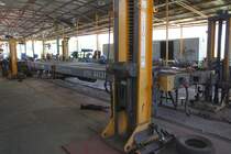 บ.ท.ต. 46126 (บ.ท.ต. = B.C.F./Bogie Container Flat Wagon) erhält im Depot Thon Buri eine Revision. Bild vom 22.Juni 2019.