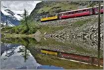 R4648 mit offenem Panoramawagen beim Pozzo del Drago/Drachenloch oberhalb Alp Grüm mit Blick zum Palügletscher. (19.06.2019)