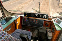 Cockpit des Gleispflegewagens 6405  Alte Lady. Aufgenommen am 30.1.2019.