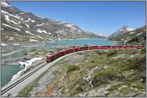 Bernina Express PE951 mit ABe 8/12 3509 am Lago Bianco zwischen Ospizio Bernina und Alp Grüm. (25.06.2019)