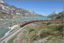 Bernina Express PE951 mit ABe 8/12 3509 am Lago Bianco zwischen Ospizio Bernina und Alp Grüm. (25.06.2019)