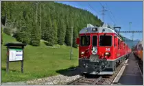 R1660 mit ABe 4/4 III 54  Hakone  und 51  Poschiavo  in Cavaglia. (25.06.2019)