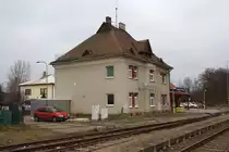 Aufnahmsgebäude des Bahnhof Valasske Klobouky am 01.Dezember 2018.