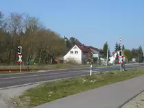 Bahnübergang beim Ort Hammelspring,an der Strecke Löwenberg-Templin,am 16.April 2019.