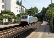 186 445-3 und 186 299-4 beide von Lineas/Railpool kommen als Lokzug aus Köln-Gremberg(D) nach Aachen-West(D) und kammen aus Richtung Köln und fuhren durch Aachen-Schanz in Richtung Aachen-West. 
Aufgenommen vom Bahnsteig von Aachen-Schanz. 
Bei Sommerwetter am Nachmittag vom 25.6.2019.