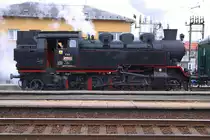 CSD 433 002 (UIC-Nr. CZ-CD 90 54 4330 002-5) am 01.Dezember 2018 im Bahnhof Vsetin.