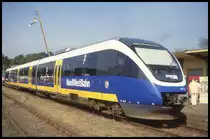 Fahrzeugausstellung am 5.9.2004 im Güterbahnhof Osnabrück mit dem NWB Triebwagen VT 711.