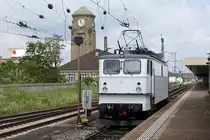 Eisenbahndienstleister Gmbh.
RailAventure.
Zufälliges Zusammentreffen von RailAventure Re 620 003 ex SBB und den beiden EDG 142 103 und 142 042 ex DR E in Basel Badischer Bahnhof am 29. Mai 2019.
Foto: Walter Ruetsch