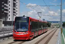 Tw.7524 auf der Neubaustrecke nach Petrzalka zwischen den Haltestellen Sad Janka Kral`a und Farskeho. (21.06.2019)