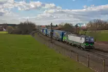 193 736 von ELL mit einem LKW-Walter KLV-Zug bei Postbauer-Heng Richtung Regensburg, 19.03.2019