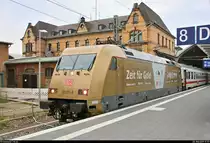Portrait von 101 071-9  Zeit für Gold | 금을위한 시간 | 金の時間  als IC 2239  Warnow  (Linie 56) von Magdeburg Hbf nach Leipzig Hbf, der in Halle(Saale)Hbf auf Gleis 8 steht.
Die Lok wirbt in deutscher, koreanischer und japanischer Sprache für die Olympischen und Paralympischen Spiele in PyeongChang 2018 und Tokio 2020.
[20.5.2019 | 17:57 Uhr]