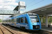 Zum Tag der Franken pendelte zwischen den Partnerstätten Neustadt bei Coburg und Sonneberg in Thüringen der Alstom Coradia iLint. Erstmalig wurde der Tag der Franken länderübergreifend in zwei Städten ausgetragen. Somit konnten die Besucher ohne das eigene Auto benutzen zu müßen kostenlos zwischen den beiden Städten hin und her fahren. Um kurz vor 16:40 am 7. Juni 2019 steht der Zug abfahrbereit im Bahnhof Sonneberg.