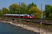 Alt und neu zusammen. 4024 137-3 trägt im Vordergrund bereits die neuen ÖBB Farben. Lindau. 1.05.19