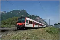 Der Region Alps Regionalzug 6115 von St-Gingolph nach Brig verlässt Vourvy. 

25. Juni 2019