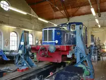 Die 1957 gebaute Deutz-Diesellokomotive, Typ A8L 614 R, Nr. 56579 wurde in der Werkstatt des Deutschen Dampflokomotiv-Museum Neuenmarkt-Wirsberg  verarztet . (Juni 2019) 