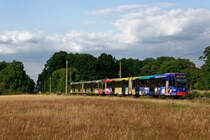 SWB 0370 mit neuer Werbung mit 0364 am Abend des 09.07.2019 in Köln-Klettenberg auf dem Weg nach Bonn.