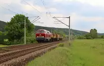 218 155 (NeSA) zu sehen am 24.05.19 mit einem Bauzug bei Großeutersdorf.