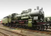 20.09.2008, Das Dampflokmuseum Neuenmarkt- Wirsberg veranstaltet das Dampf-Festival 2008  160 Jahre Schiefe Ebene . Lok 38 3199 des Süddeutschen Eisenbahnmuseums Heilbronn war als Gast dabei. Sie wurde 1921 von den Linke-Hofmann-Werken in Breslau gebaut. Bei der DRG hatte sie zuerst die Nummer  2580 Elberfeld , wurde dann in 38 3199 umgezeichnet. Stationierung im Bw Breslau. 1926 kaufte die rumänische CFR die Maschine. Dort erhielt sie die Nr. 230.106 und wurde 1974 abgestellt. Auf dem Schrottplatz entdeckt, konnte sie in Cluj-Napoca (Klausenburg) 1999 im Outfit der frühen Reichsbahn betriebsfähig aufgearbeitet und ab 2002 wieder zu Nostalgiefahrten eingesetzt werden.