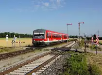 Die 628 589 als REX nach Freilassing am 06.07.2019 bei der Einfahrt in Munderfing.