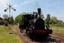 Nachdem No.17 ihren Zug nach Bandholm station zurückgedrückt hatte, wurde in Bandholm station umgesetzt. (02.06.2019)