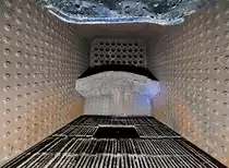 Blick in die Feuerbüchse der Dampflokomotive 01 111. (Deutsches Dampflokomotiv-Museum Neuenmarkt-Wirsberg, Juni 2019)