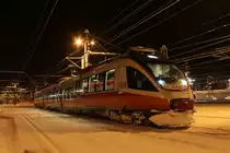 Der 4023 011 ist planmäßig der  Semmering-Pendler  also der Triebwagen für den Regionalverkehr zwischen Mürzzuschlag und Payerbach-Reichenau.
Am Abend des 12.12.2018 steht der Triebwagen gezeichnet vom vielen Schnee am Semmering in Mürzzuschlag und wartet auf den nächsten Einsatz.