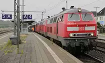 Am 11.07.2019 sind 218 307-7, 218 380-4 und 218 402-6 mit dem IC 2311 in Itzehoe angekommen. Die Loks kuppeln ab, denn ab hier geht es elektrisch weiter.