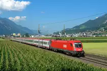 1016 045 mit einem OIC am 02.08.2011 bei Schwaz. 