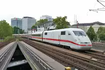 DB Fernverkehr ICE1 (401 xxx) in Hamburg Dammtor vom Bahnsteig aus fotografiert am 17.07.19 