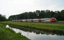 4024 050 + 4024 011 als S 4 (Kirchdorf an der Krems - Linz Hbf) bei Wartberg an der Krems, 08.07.2019.